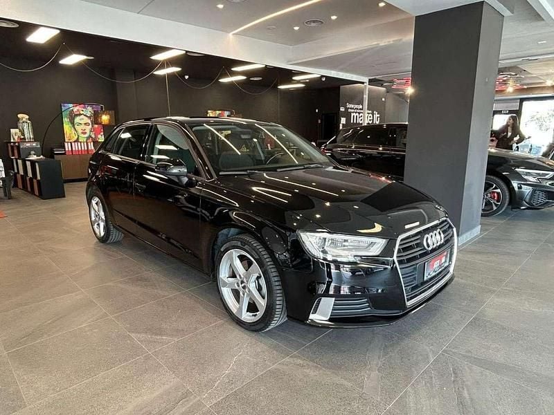 Usata Audi A3 Business 110 CV (80 kW) 2017 Nero Utilitaria