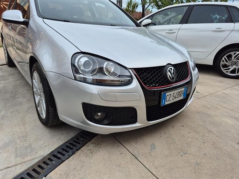Usata VW Golf V GT 140 CV (102 kW) 2007 Argento Berlina