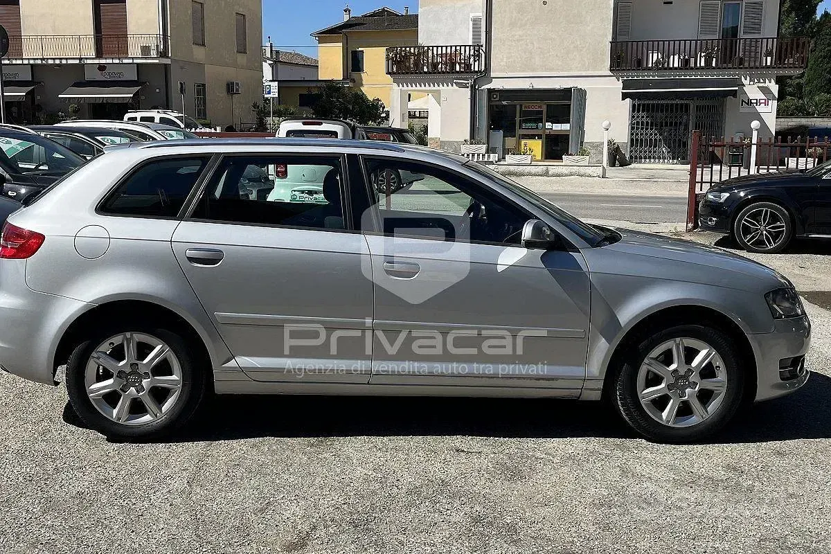 Usata Audi A3 Sportback Ambiente 105 CV (77 kW) 2011 Grigio Utilitaria
