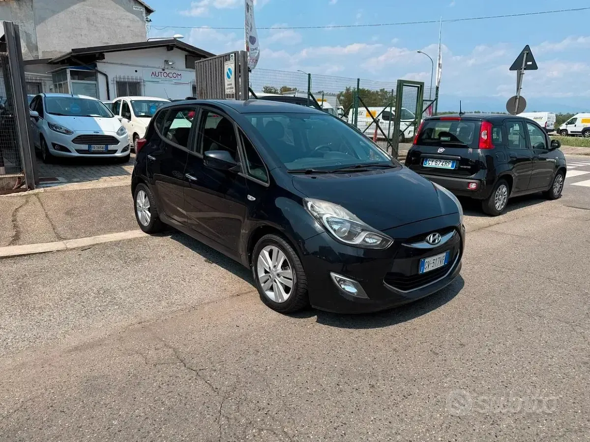 Usata Hyundai ix20 Style 90 CV (66 kW) 2014 Nero Utilitaria