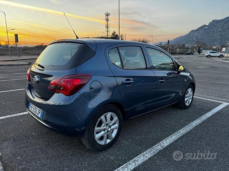Usata Opel Corsa 90 CV (66 kW) 2015 Blu Utilitaria
