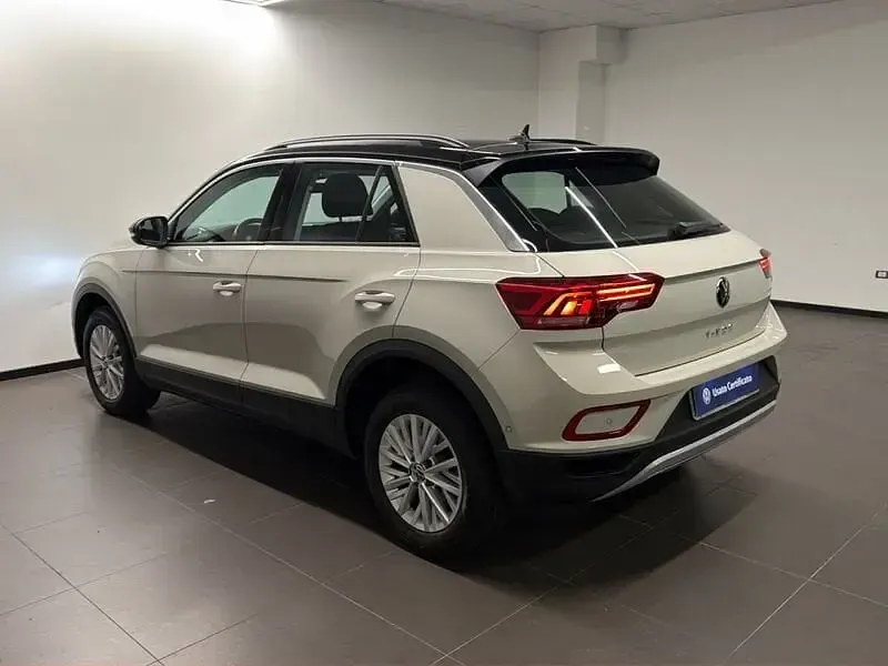 Usata VW T-Roc Life 110 CV (80 kW) 2023 Grigio SUV