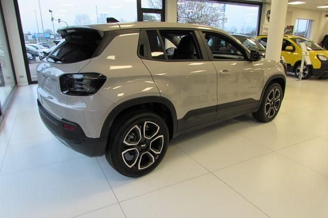 Nuova Jeep Avenger Summit 100 CV (73 kW) 2025 Beige SUV