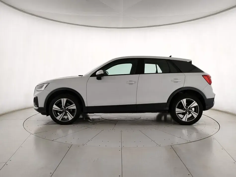 Gebraucht Audi Q2 Admired 116 PS (85 kW) 2022 Weiß SUV