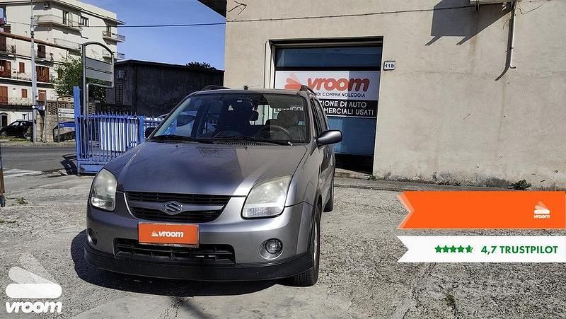 Usado Suzuki Ignis 99 CV (72 kW) 2004 Gris Utilitario