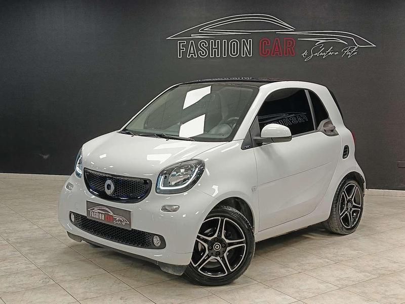 Bianco Usata 2016 Smart ForTwo Coupé Prime Due volumi | 12.990 € (Buon prezzo) - Immagine 1/4