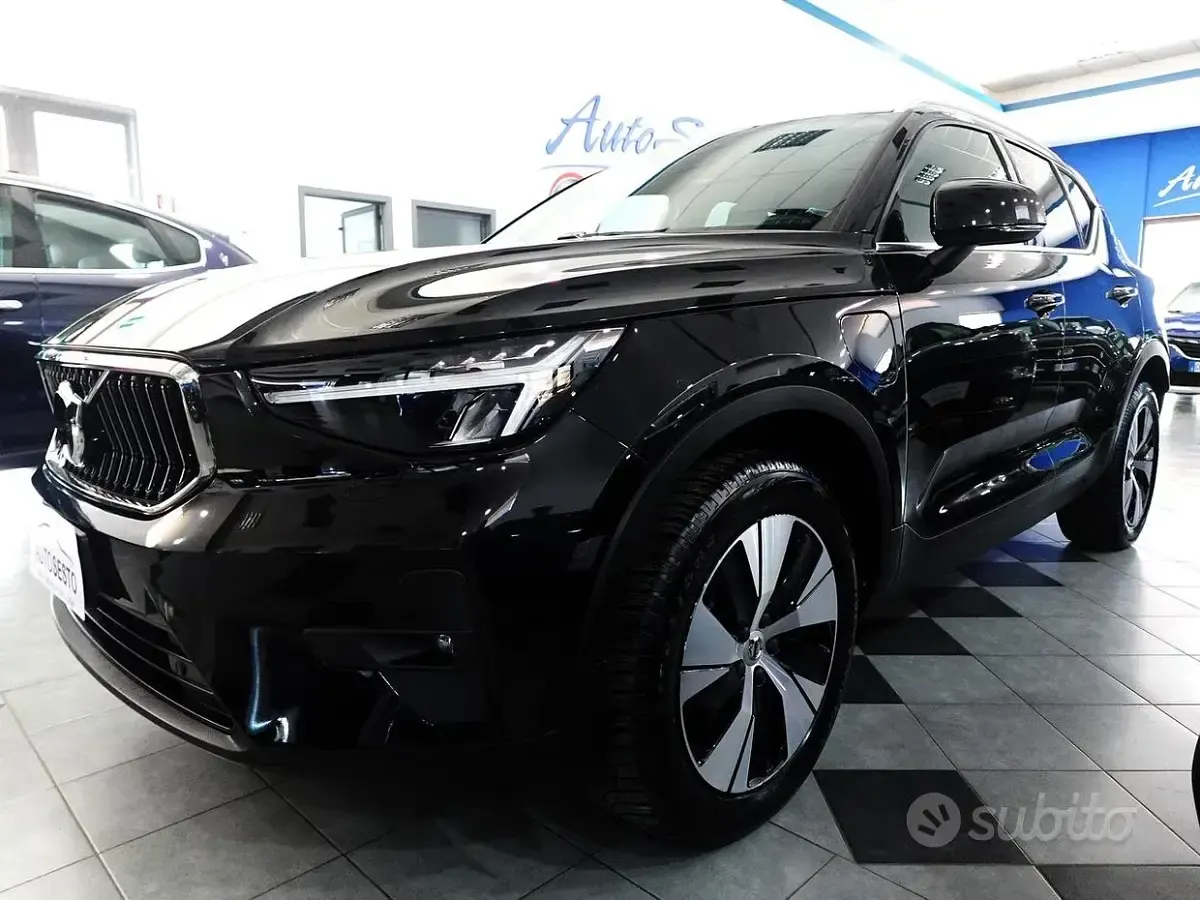 Occasion Volvo XC40 Core 262 ch (192 kW) 2022 Noir SUV