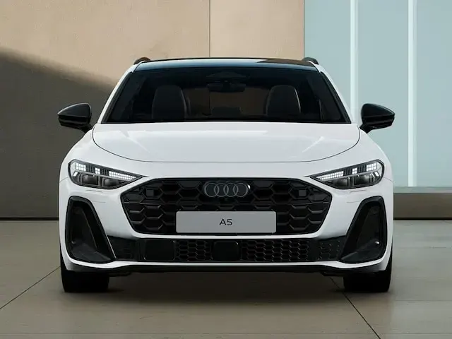 Usata Audi A5 S-Line 299 CV (219 kW) 2025 Bianco ghiaccio metallizzato Station wagon