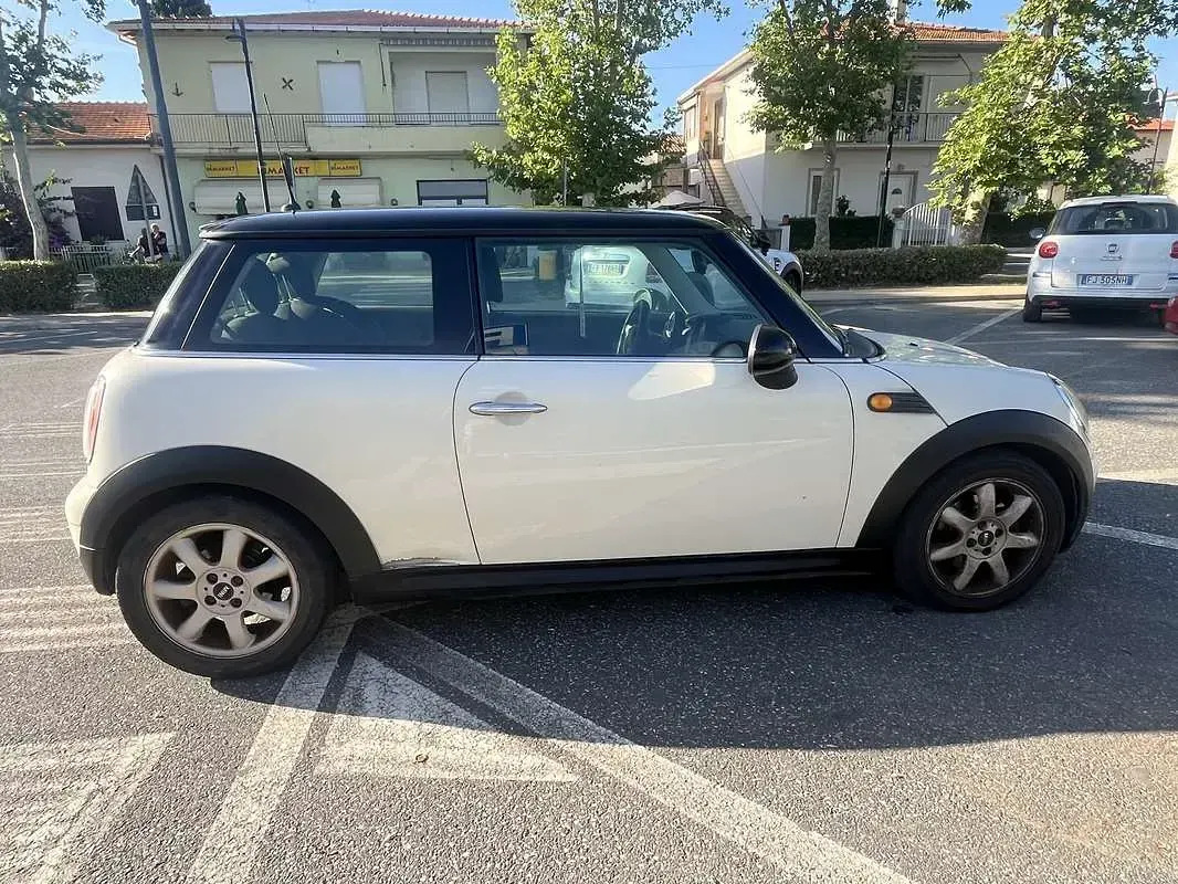 Usata Mini Cooper 120 CV (88 kW) 2007 Utilitaria