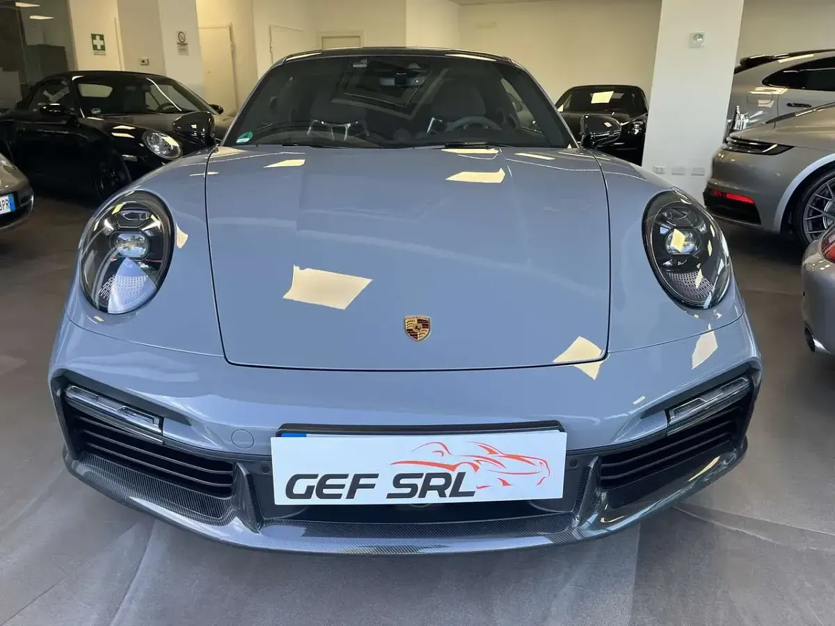 Usata Porsche 911 Turbo S 650 CV (478 kW) 2023 Grigio artico Coupé