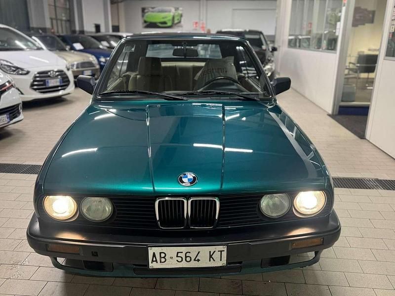 Usata BMW 318 Cabriolet 113 CV (83 kW) 1991 Verde Cabrio