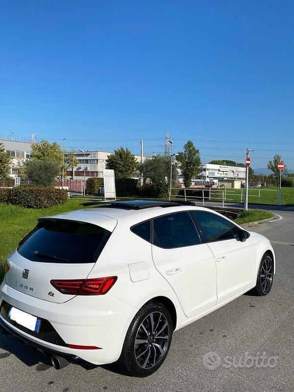 Usata 2018 Seat Leon FR Due volumi | 14.500 € (Molto cara) - Immagine 1/4