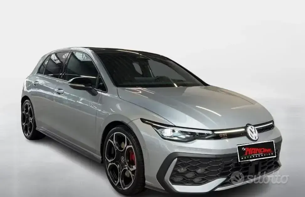 Usata VW Golf VIII 245 CV (180 kW) 2026 Grigio Berlina