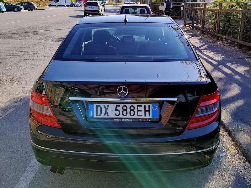 Usata Mercedes 180 Avantgarde 156 CV (114 kW) 2009 Nero Berlina