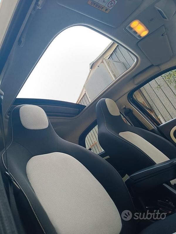 Usata Smart ForFour 71 CV (52 kW) 2014 Nero Utilitaria