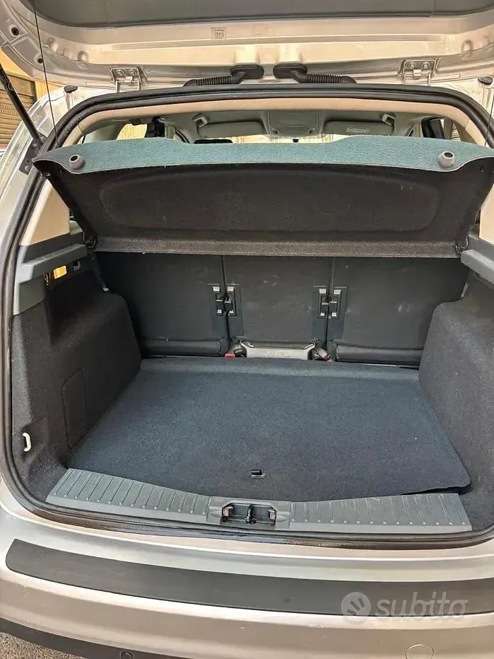 Usata Ford C-MAX 105 CV (77 kW) 2014 Grigio Monovolume