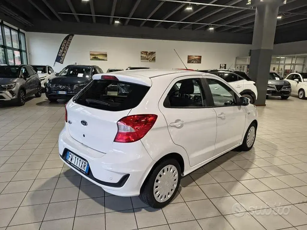 Begagnad Ford Ka Plus Ultimate 86 HK (63 kW) 2019 Vit Halvkombi