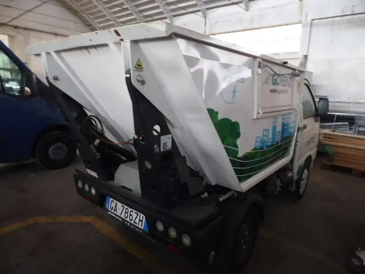 Usata Piaggio Porter 10 kW (14 CV) 2020 Bianco