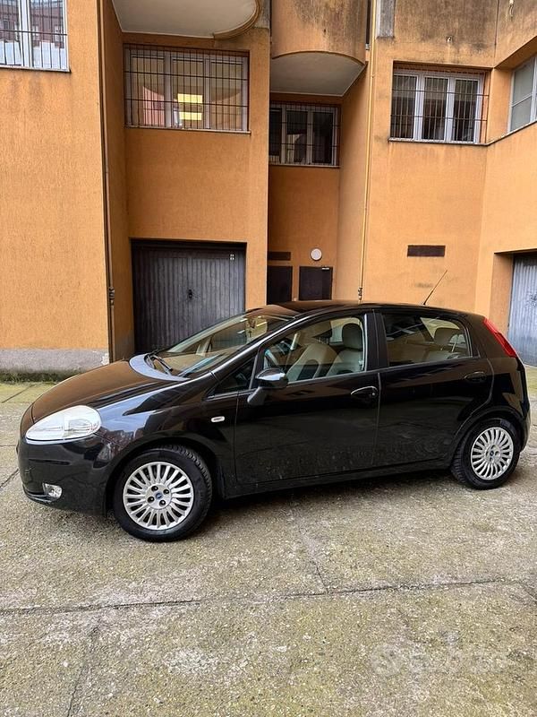 Usata Fiat Grande Punto 2007 Nero Utilitaria