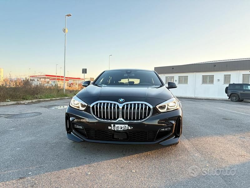 Usata 2022 BMW 120 Efficient Dynamics Due volumi | 34.000 € (Buon prezzo) - Immagine 1/4
