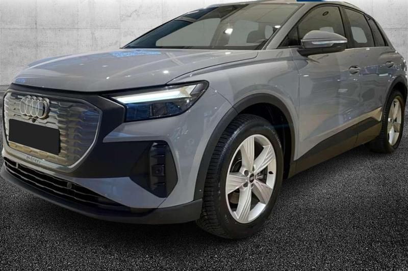 Usata Audi Q4 e-tron Business 69 kW (95 CV) 2022 Grigio SUV