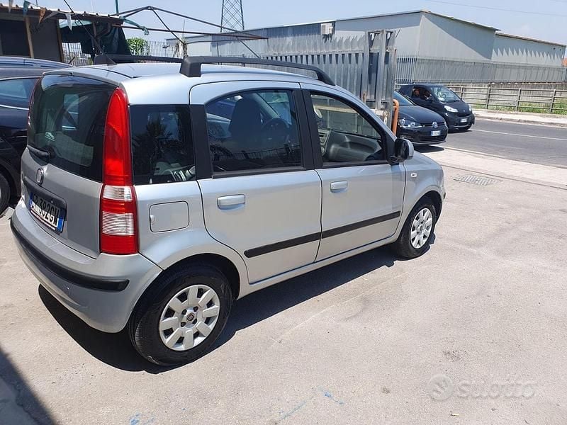 Grigio Usata 2013 Fiat Panda Due volumi | 3000 € (Super prezzo) - Immagine 1/4