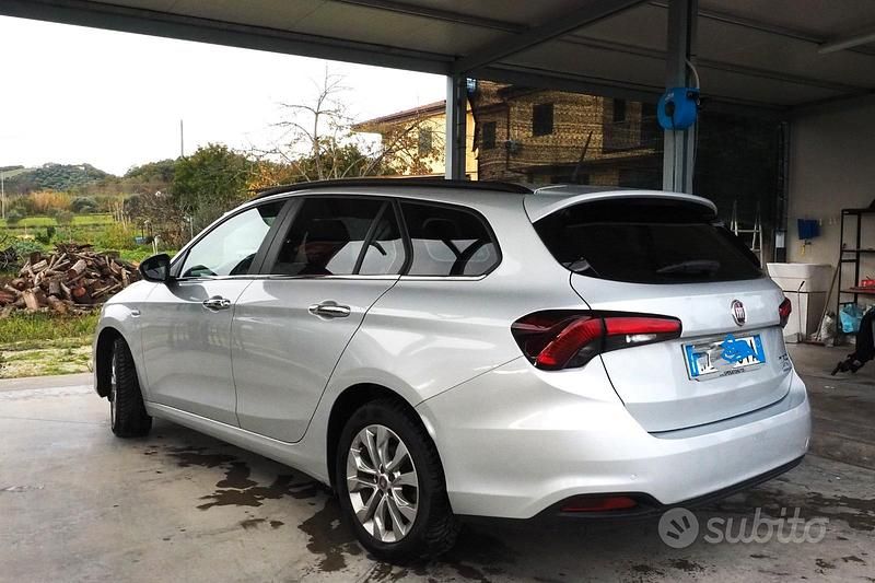 Grigio Usata 2019 Fiat Tipo Station wagon | 8600 € (Ottimo prezzo) - Immagine 1/4