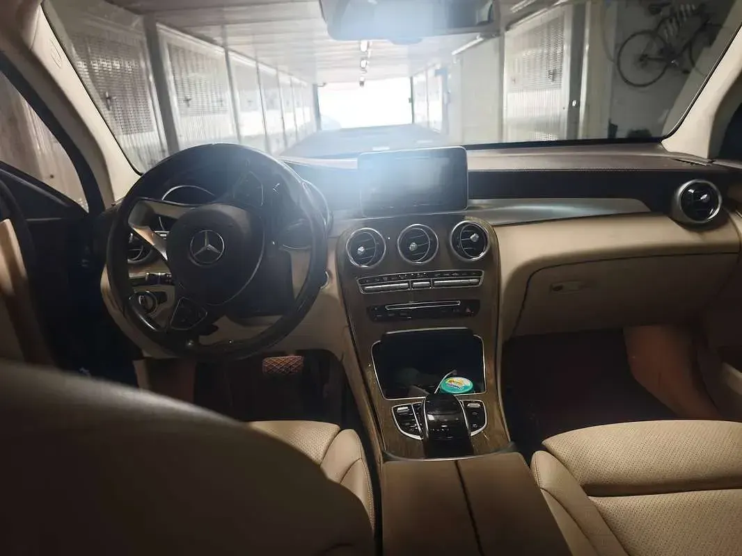 Usata Mercedes GLC220 Business 170 CV (125 kW) 2017 Nero SUV