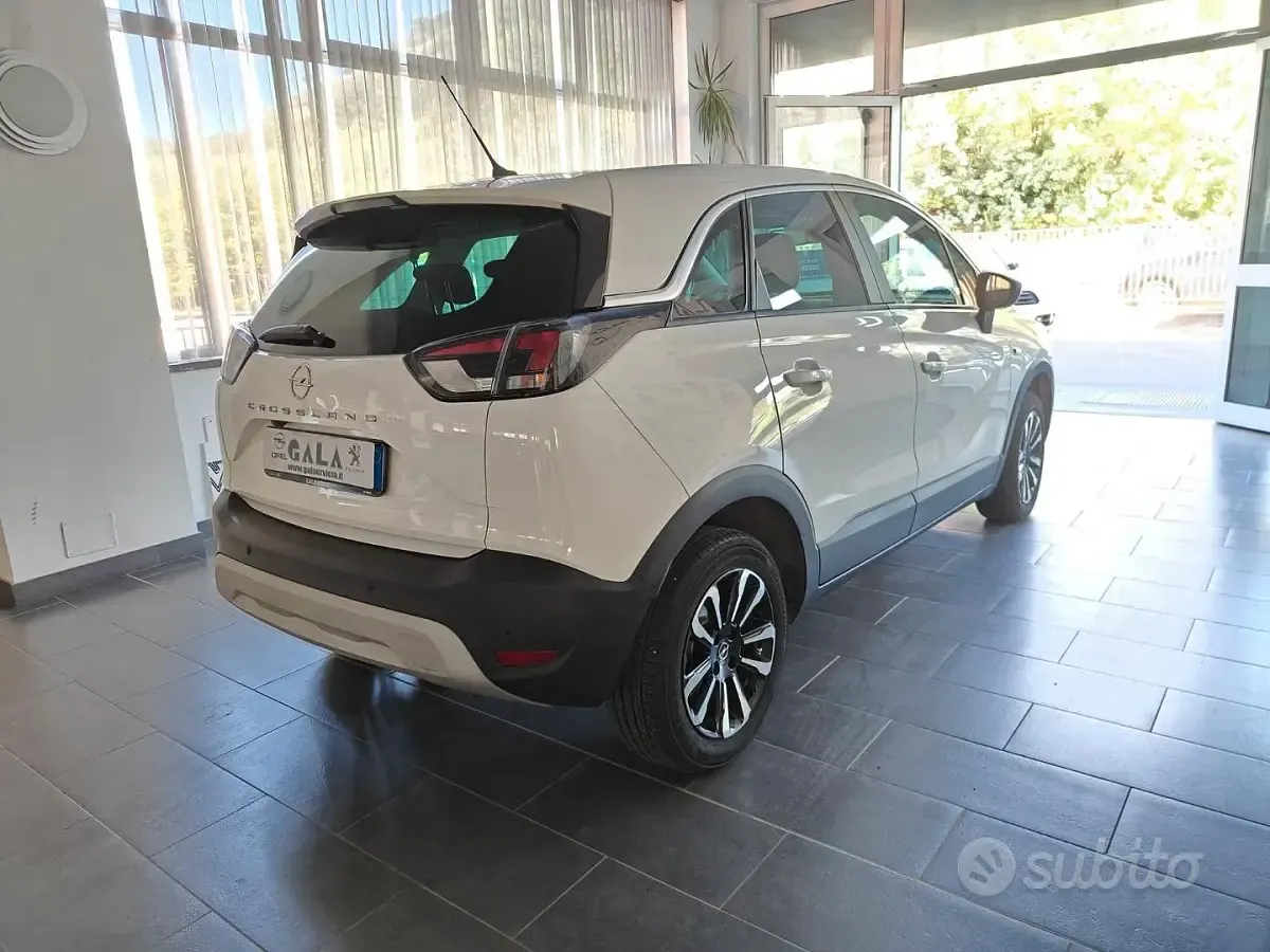 Usata Opel Crossland Elegance 2023 Bianco SUV