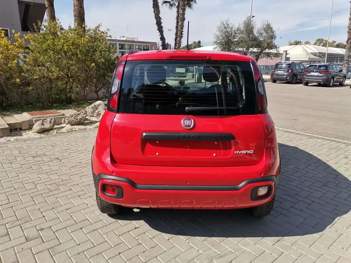 Usata Fiat Panda Sport 70 CV (51 kW) 2022 Rosso Utilitaria