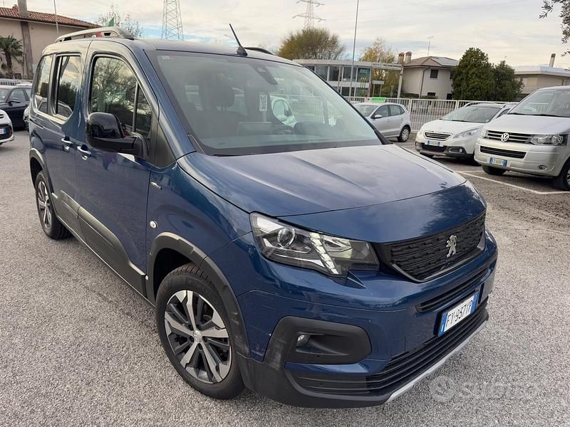 Blu Usata 2019 Peugeot Rifter GT-line Monovolume | 16.900 € (Molto cara) - Immagine 1/4