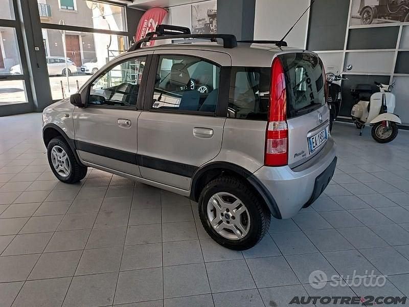 Usata Fiat Panda 4x4 Climbing 69 CV (50 kW) 2007 Grigio Utilitaria