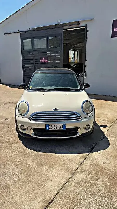 Usata Mini ONE 75 CV (55 kW) 2013 Utilitaria
