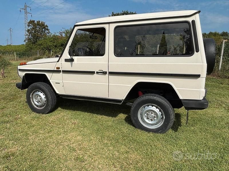 Usata Mercedes G280 156 CV (114 kW) 1981 Bianco SUV