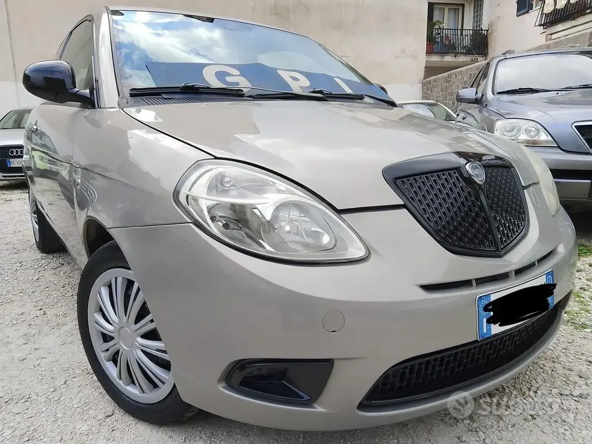 Usata Lancia Ypsilon 77 CV (56 kW) 2010 Utilitaria