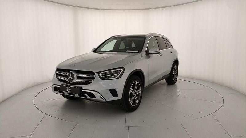 Argento Usata 2022 Mercedes GLC220 Business SUV | 41.400 € (Buon prezzo) - Immagine 1/4