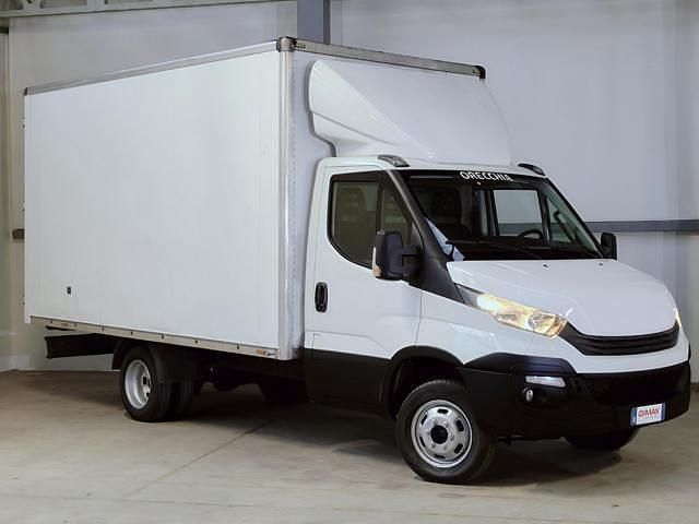 Usata Iveco Daily 136 CV (100 kW) 2018 Bianco Cabrio