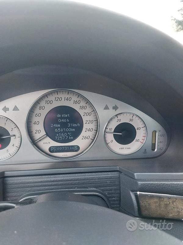 Occasion Mercedes E270 177 ch (130 kW) 2002 Berline