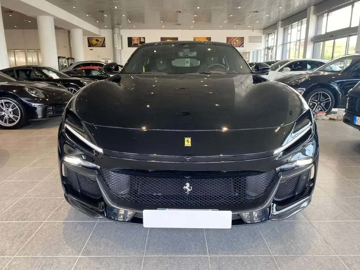 Nuova Ferrari Purosangue 725 CV (533 kW) 2026 Nero SUV