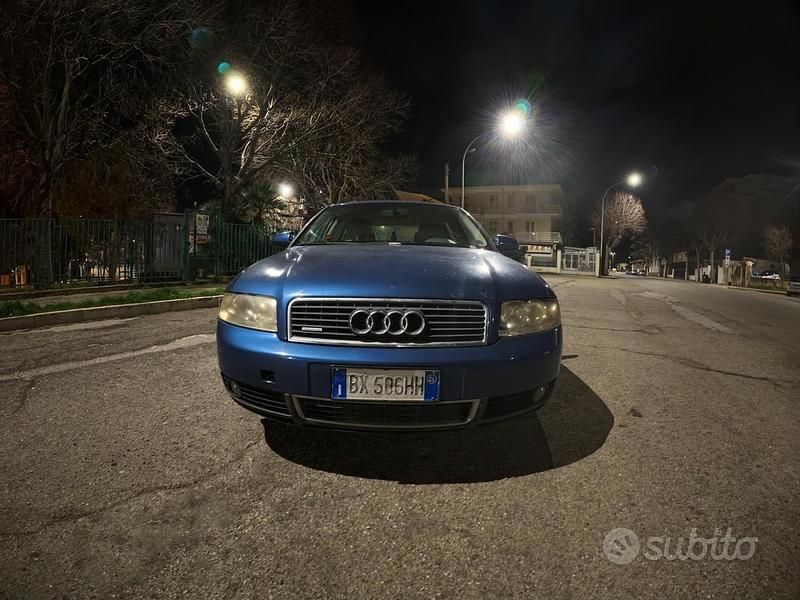 Usata Audi A4 2001 Blu Berlina