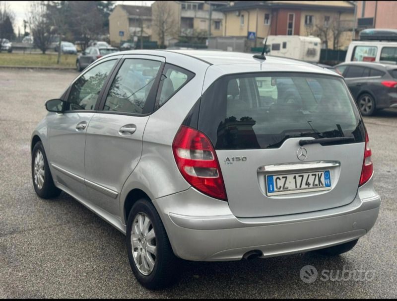 Usata Mercedes A150 Elegance 95 CV (69 kW) 2006 Grigio Utilitaria