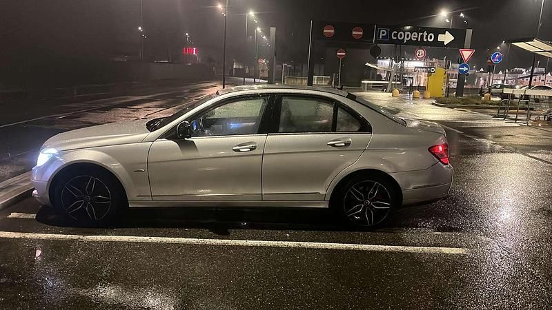 Usata Mercedes C220 Avantgarde 170 CV (125 kW) 2008 Berlina