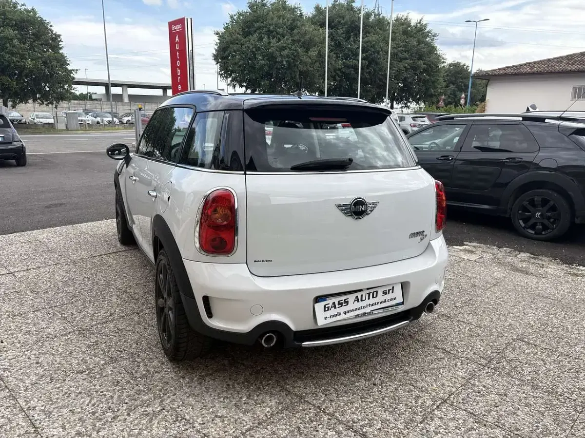 Usata Mini Cooper SD Countryman 143 CV (105 kW) 2011 Bianco SUV