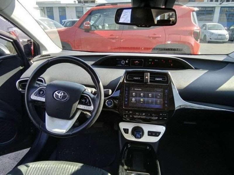 Usata Toyota Prius 98 CV (72 kW) 2019 Grigio Berlina