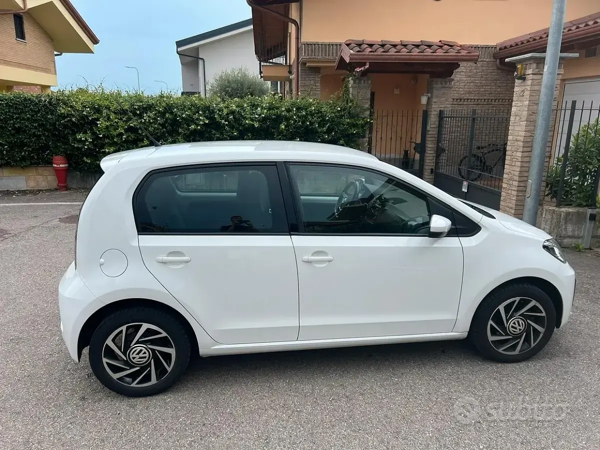 Usata VW up! 60 CV (44 kW) 2019 Bianco Utilitaria