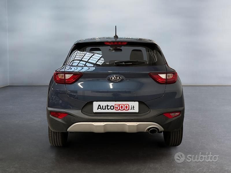 Usata Kia Stonic Urban 84 CV (61 kW) 2021 Blu SUV
