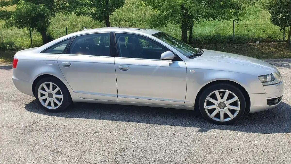 Begagnad Audi A6 Advanced 232 HK (170 kW) 2008 Silver Sedan
