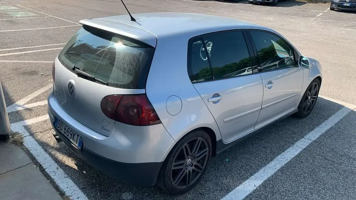 Usata VW Golf IV GTI 200 CV (147 kW) 2006 Berlina