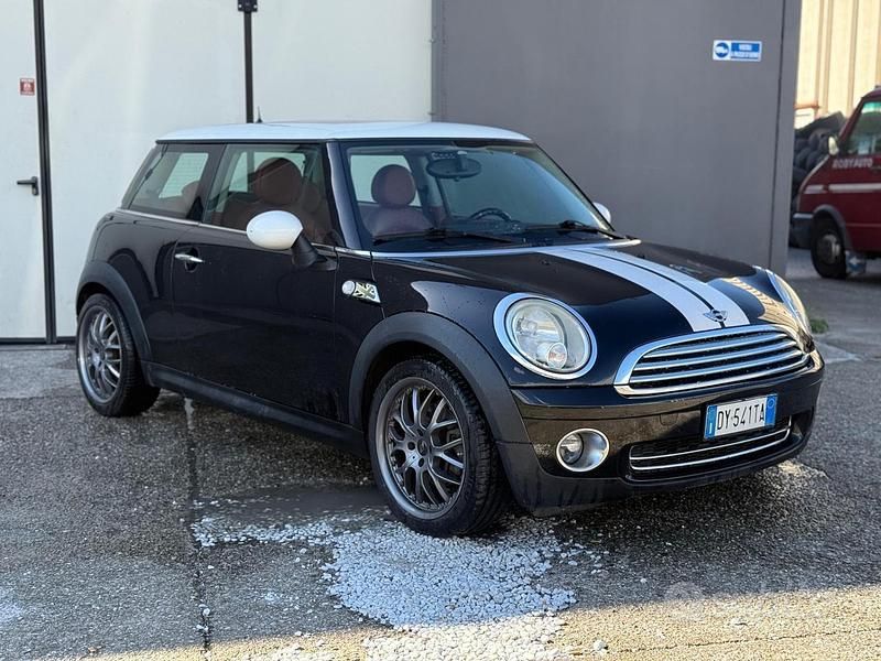 Usata Mini ONE 95 CV (69 kW) 2009 Nero Utilitaria