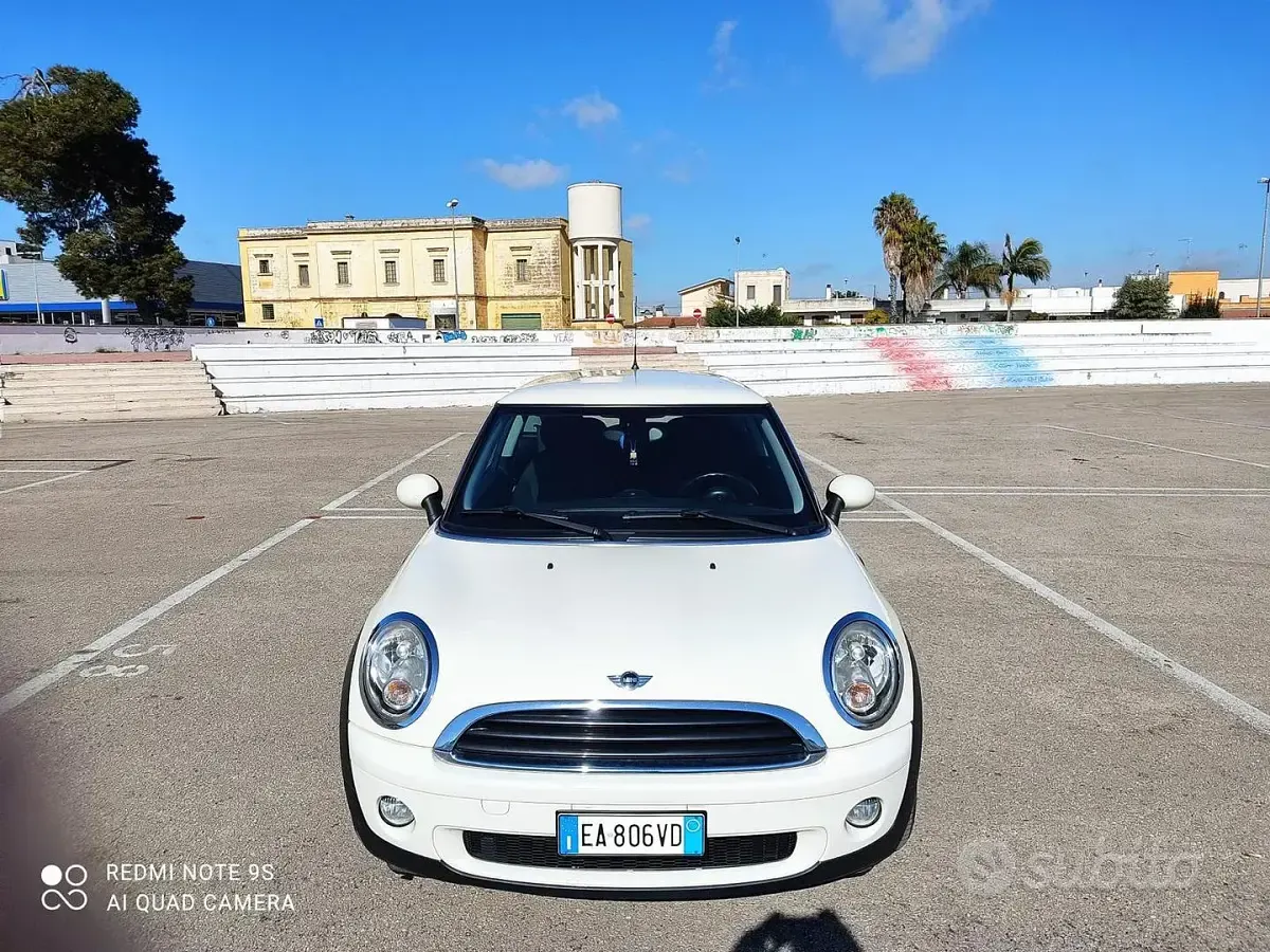Usata Mini Cooper 75 CV (55 kW) 2010 Bianco Utilitaria